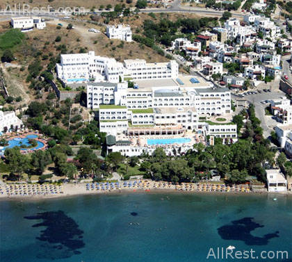 Azka Hotel 